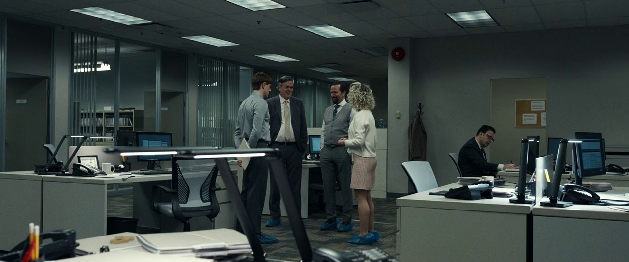 Corner Office (2023) WEBRip Hin + Eng + Tam + Tel 720p x264 AVC AAC 2.0 ESub.mkv.0003
